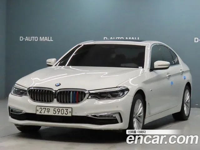 BMW 5-Series 2018 — photo 1