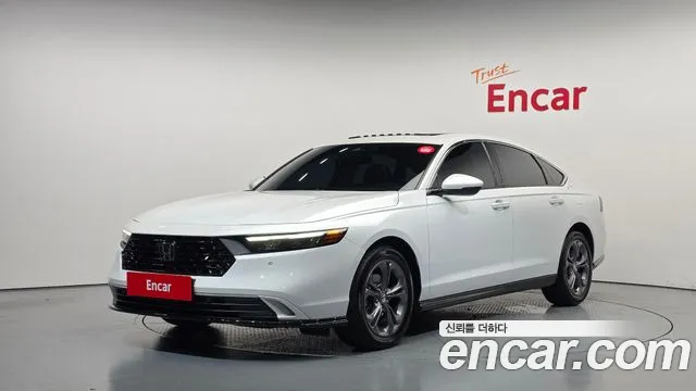 Honda Accord 2023 — photo 1