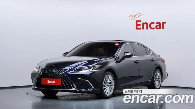 Lexus ES 2022 — photo 1