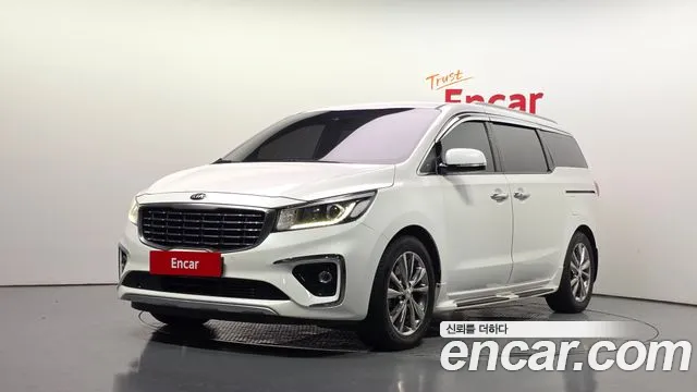 Kia Canival 2019 — photo 1