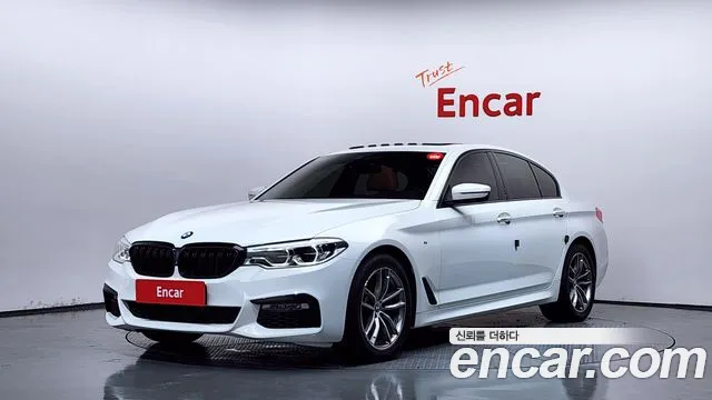 BMW 5-Series 2017 — photo 1
