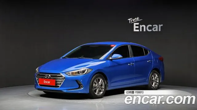 Hyundai AVANTE 2017 — photo 1