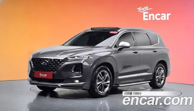 Hyundai Santafe 2019 — photo 1