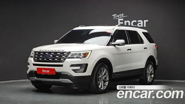 Ford Explorer 2017 — photo 1