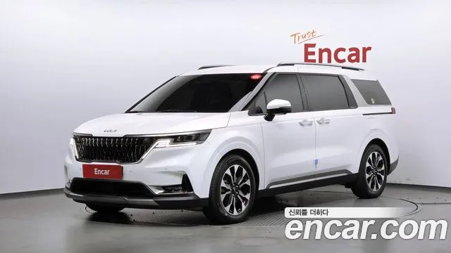 Kia Canival 2022 — photo 1