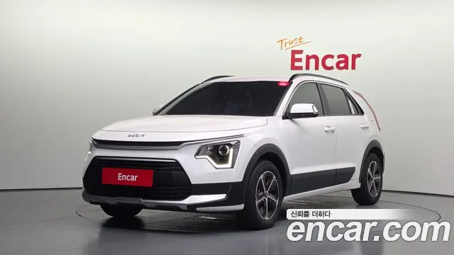 Kia Niro 2025 — photo 1