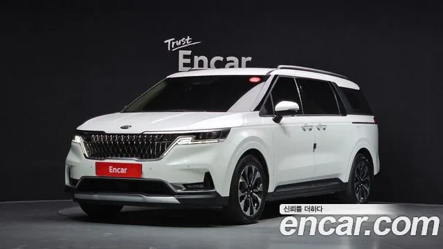Kia Canival 2021 — photo 1