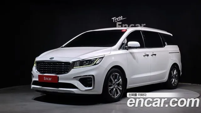 Kia Canival 2019 — photo 1