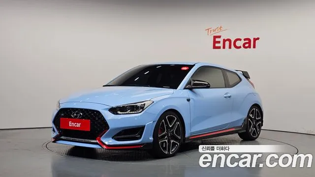 Hyundai Veloster 2021 — photo 1