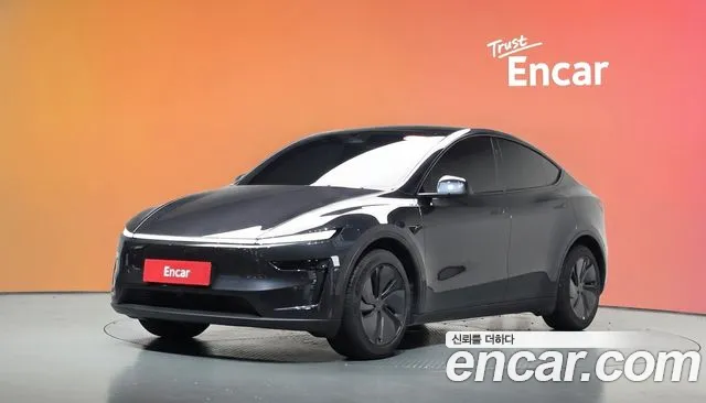 Tesla Model Y 2026 — photo 1