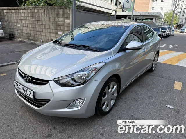 Hyundai AVANTE 2012 — photo 1