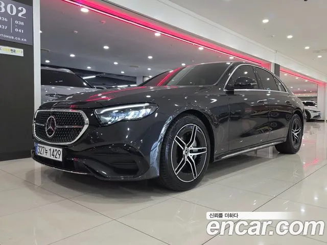 Mercedes-Benz E-Class 2026 — photo 1