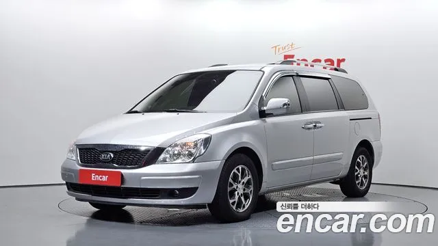 Kia Canival 2014 — photo 1