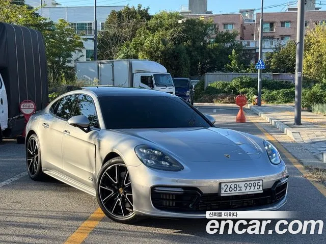 Porsche Panamera 2020 — photo 1