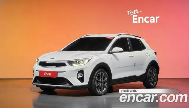 Kia Stonic 2018 — photo 1