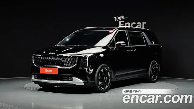 Kia Canival 2025 — photo 1