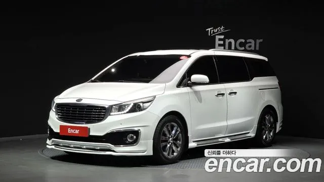 Kia Canival 2018 — photo 1
