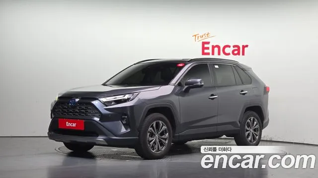 Toyota RAV4 2023 — photo 1