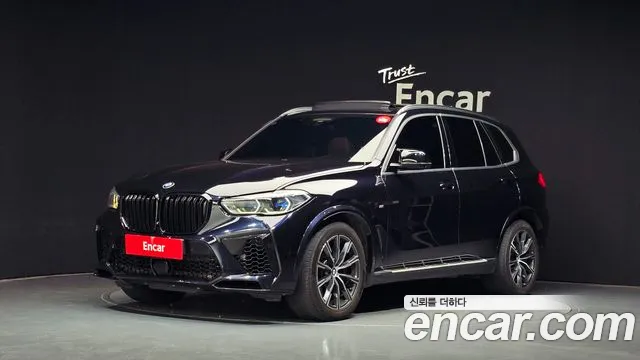 BMW X5 2021 — photo 1