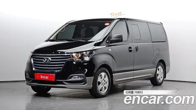 Hyundai Starex 2020 — photo 1