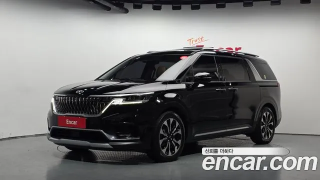 Kia Canival 2021 — photo 1