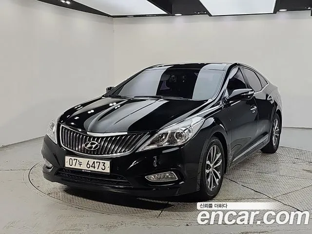 Hyundai Grandeur 2012 — photo 1