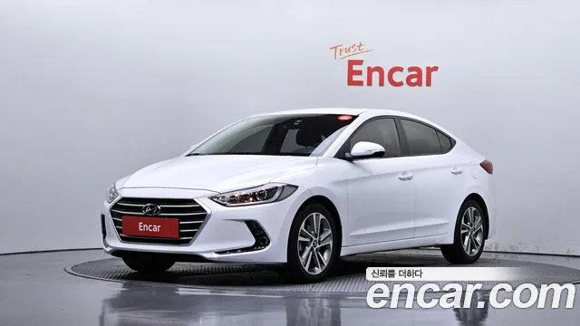 Hyundai AVANTE 2018 — photo 1