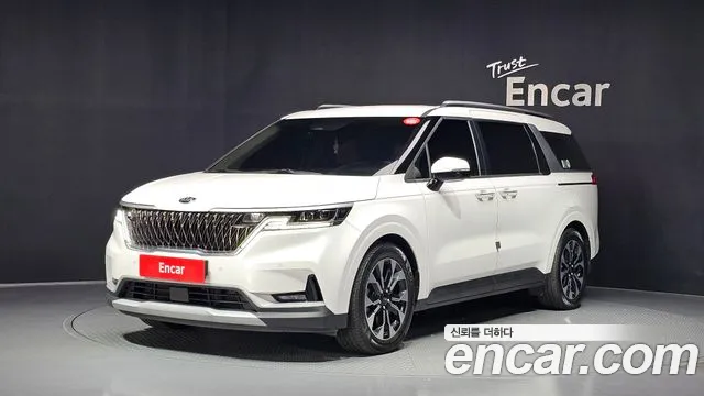Kia Canival 2021 — photo 1