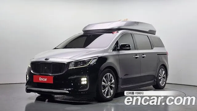 Kia Canival 2019 — photo 1
