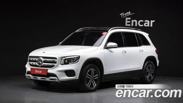Mercedes-Benz GLB-Class 2021 — photo 1