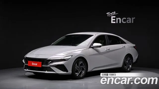 Hyundai AVANTE 2025 — photo 1