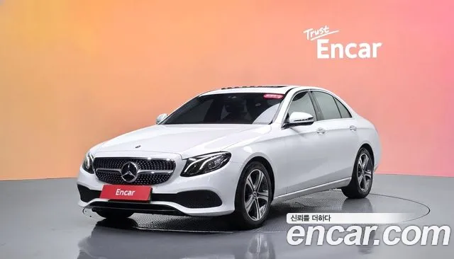 Mercedes-Benz E-Class 2019 — photo 1