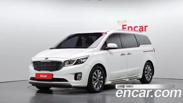 Kia Canival 2018 — photo 1