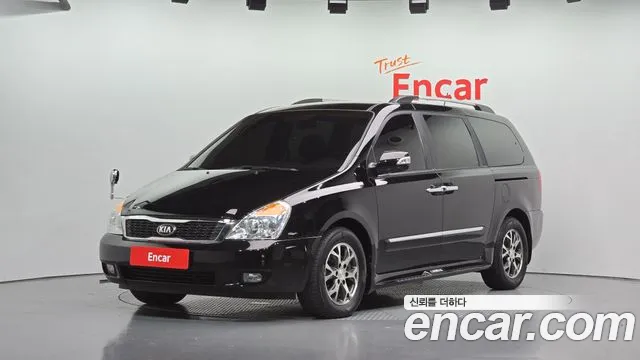 Kia Canival 2014 — photo 1