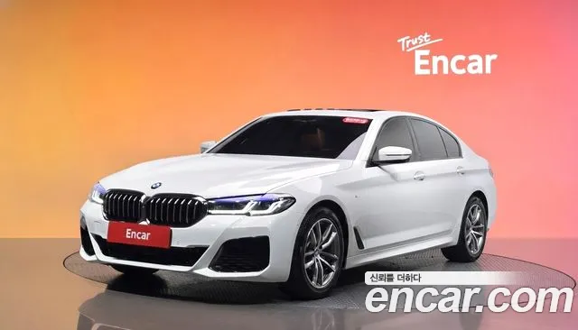 BMW 5-Series 2017 — photo 1