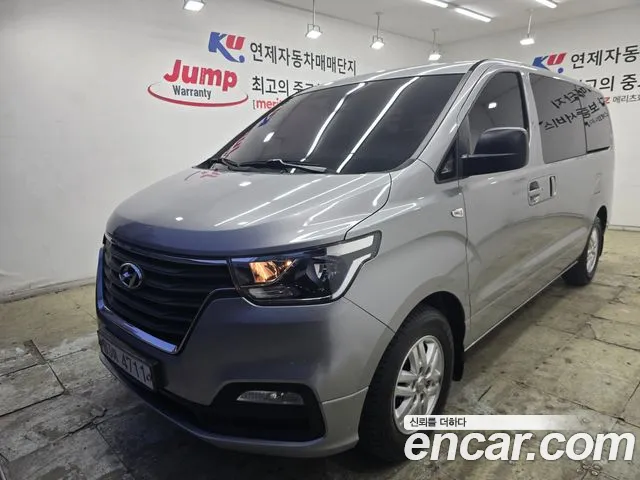 Hyundai Starex 2019 — photo 1