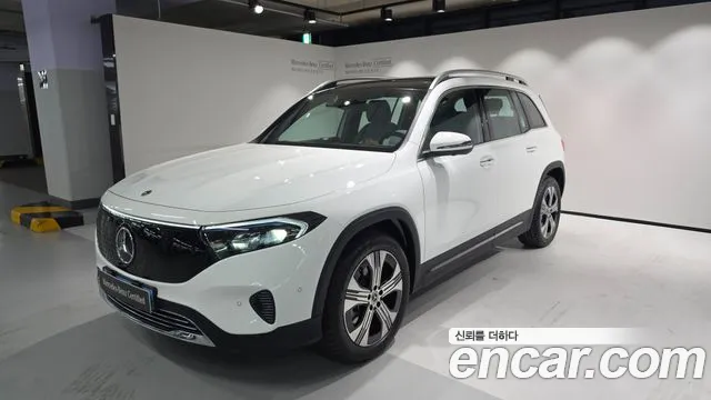 Mercedes-Benz EQB 2026 — photo 1