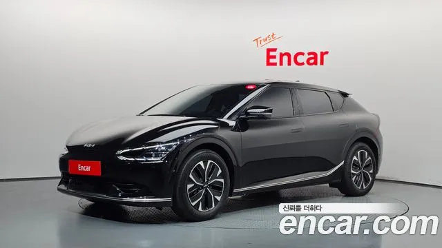 Kia EV6 2023 — photo 1