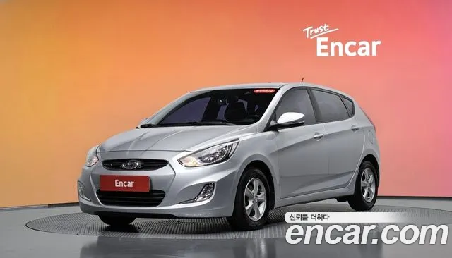 Hyundai Accent 2014 — photo 1