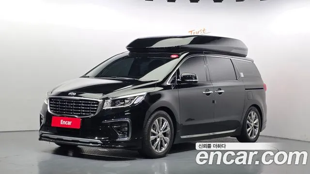Kia Canival 2020 — photo 1