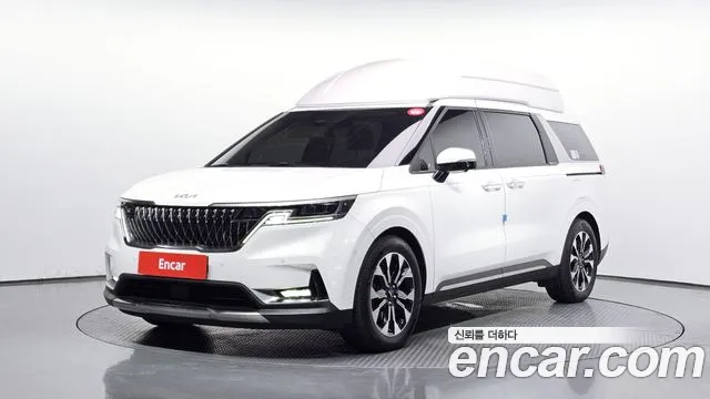 Kia Canival 2022 — photo 1
