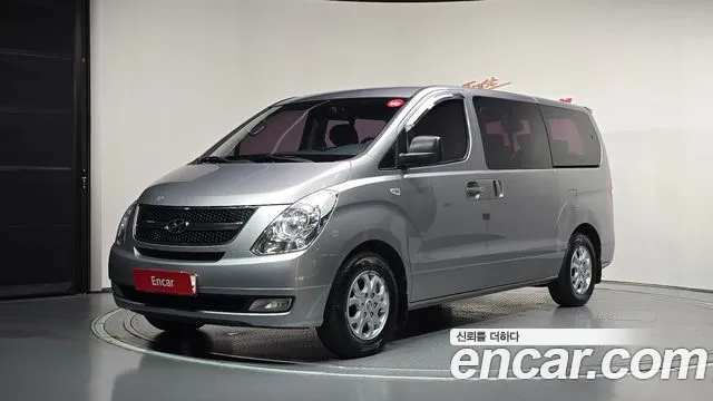 Hyundai Starex 2012 — photo 1