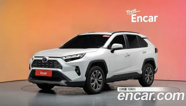 Toyota RAV4 2024 — photo 1