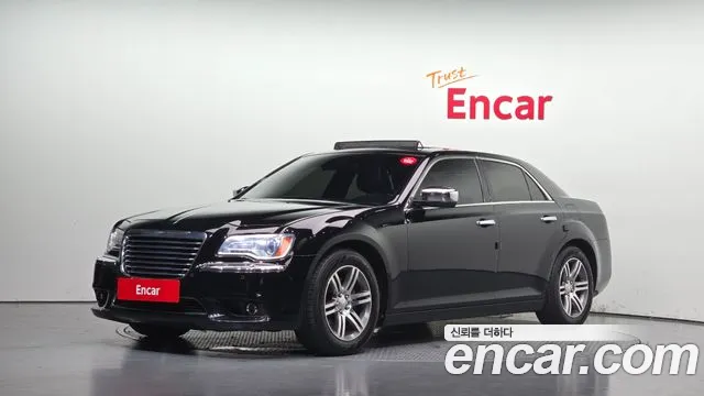 Chrysler 300C 2012 — photo 1