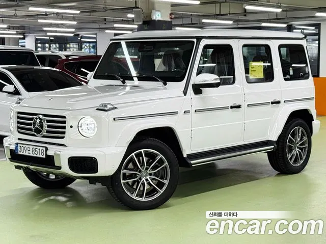 Mercedes-Benz G-Class 2026 — photo 1