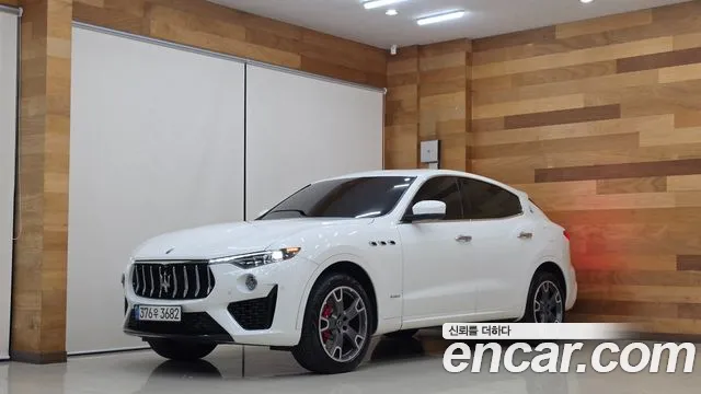 Maserati Levante 2020 — photo 1