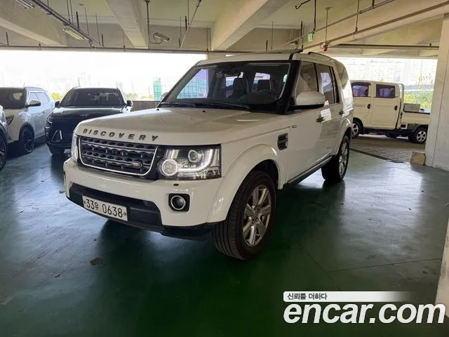 Land Rover Discovery 2016 — photo 1
