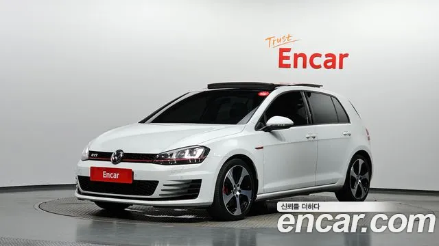 Volkswagen Golf 2016 — photo 1