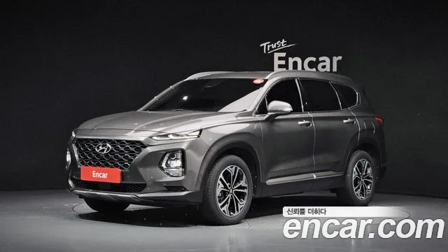 Hyundai Santafe 2019 — photo 1