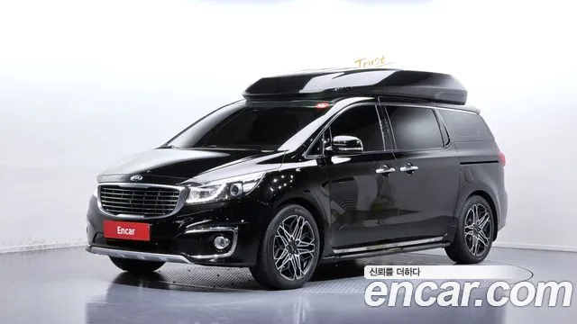 Kia Canival 2017 — photo 1